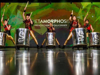Sonorisation,light and events organisation in Belgium. Gala French Chamber @Hong Kong, Metamorphosis in collaboration with Global Event Production: Metamorphosis, podium and scene