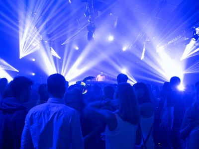 Soirées Saint-Denis, Global Event Production, Scène, Showlight, son, lumière, Dimaro, Makasi, Dux Dum, Liam summers, Milo savic, jeremix, raph, lex, nico, Zic, Fanu, CO2, lasers.