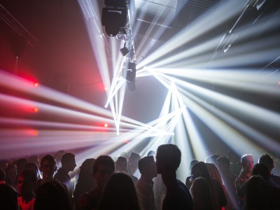 Soirées Saint-Denis, Global Event Production, Scène, Showlight, son, lumière, Dimaro, Makasi, Dux Dum, Liam summers, Milo savic, jeremix, raph, lex, nico, Zic, Fanu, CO2, lasers.